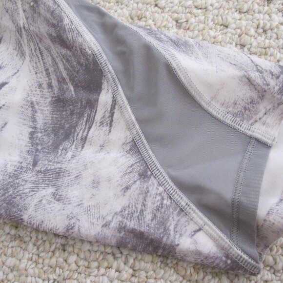 Lululemon Crop Running Leggings - 8 - Picture 5 of 14